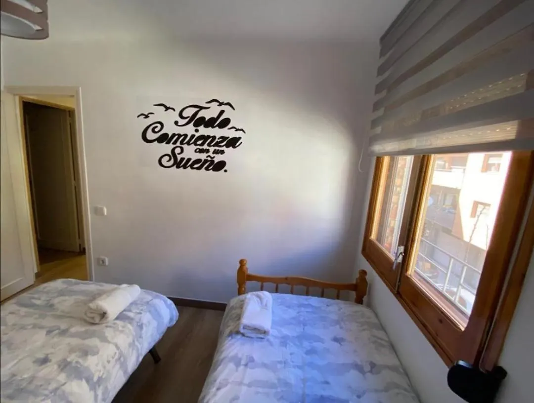Sant Jordi 2 Apartamento Tremp